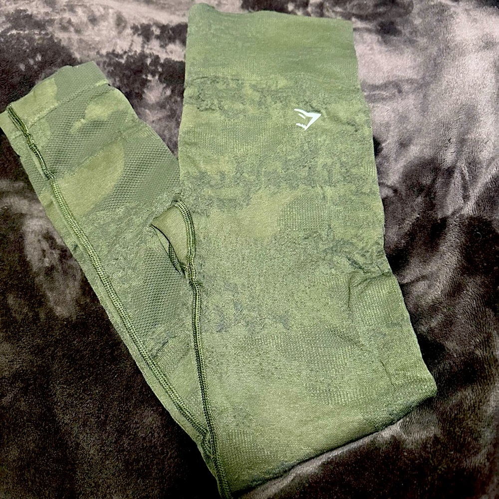 GYMSHARK ADAPT CAMO SEAMLESS LEGGINGS WOMEN